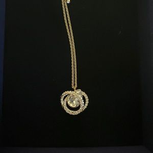 Gorgeous Gold Swarovski Crystal Necklace